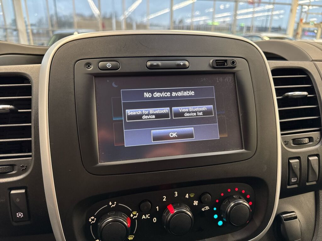 Nissan NV300 2018 Valkoinen