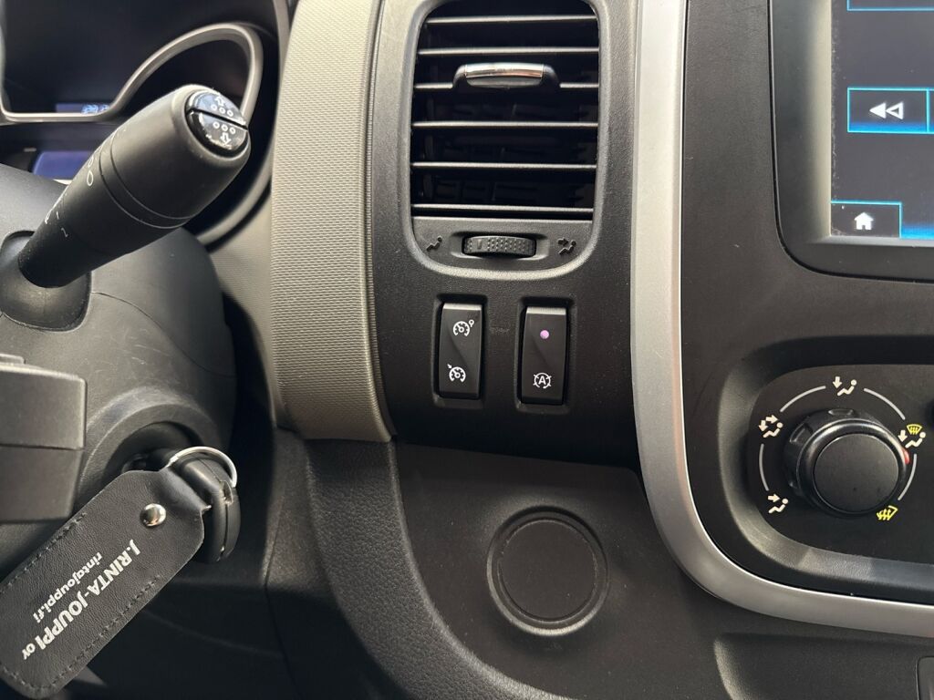 Nissan NV300 2018 Valkoinen