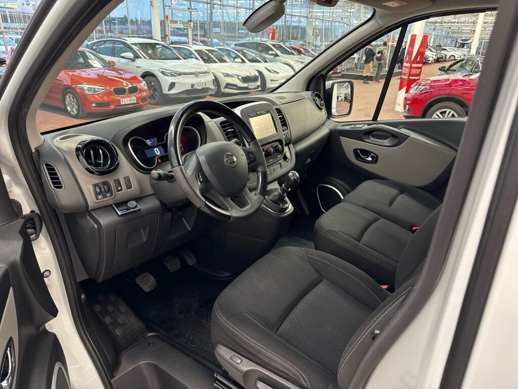 Nissan NV300 2018 Valkoinen
