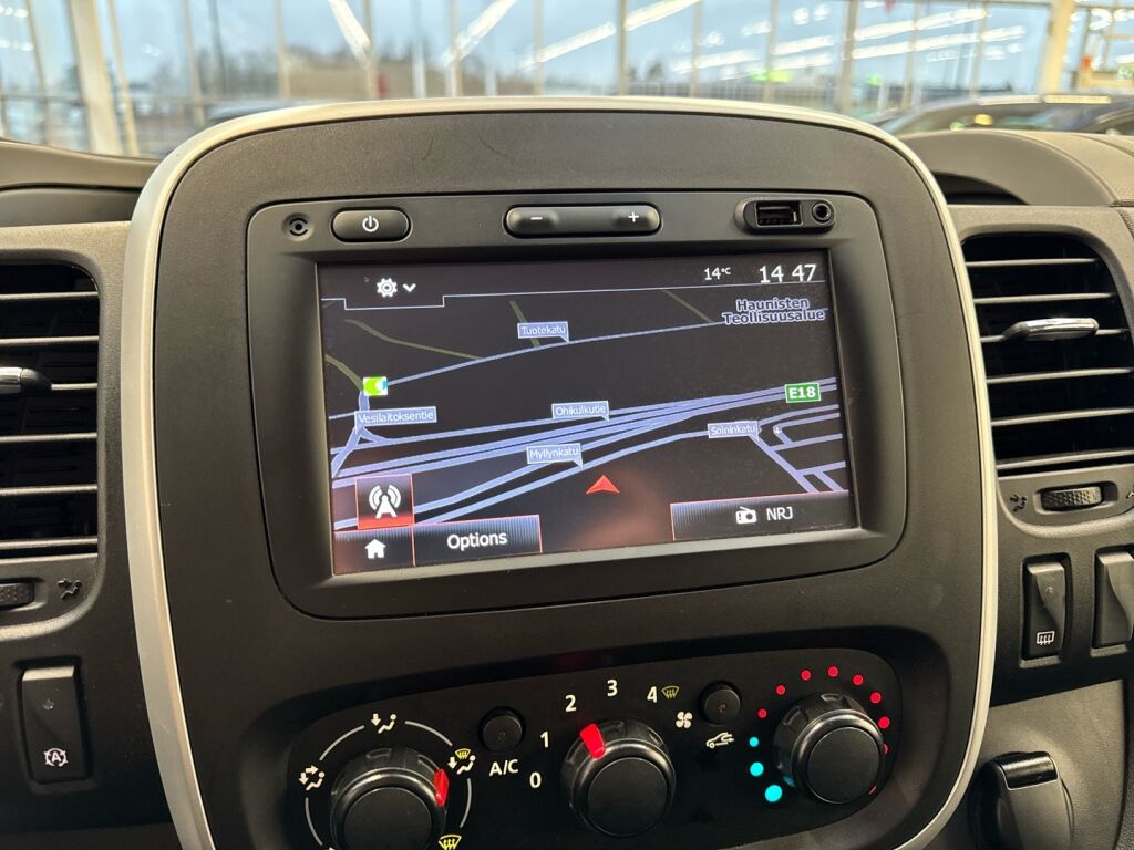 Nissan NV300 2018 Valkoinen