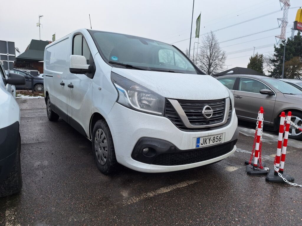 Nissan NV300 2018 Valkoinen