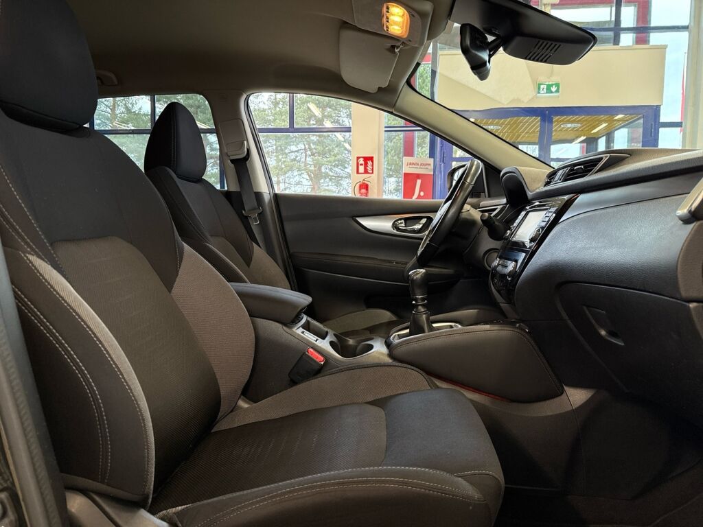 Nissan Qashqai 2018 Musta