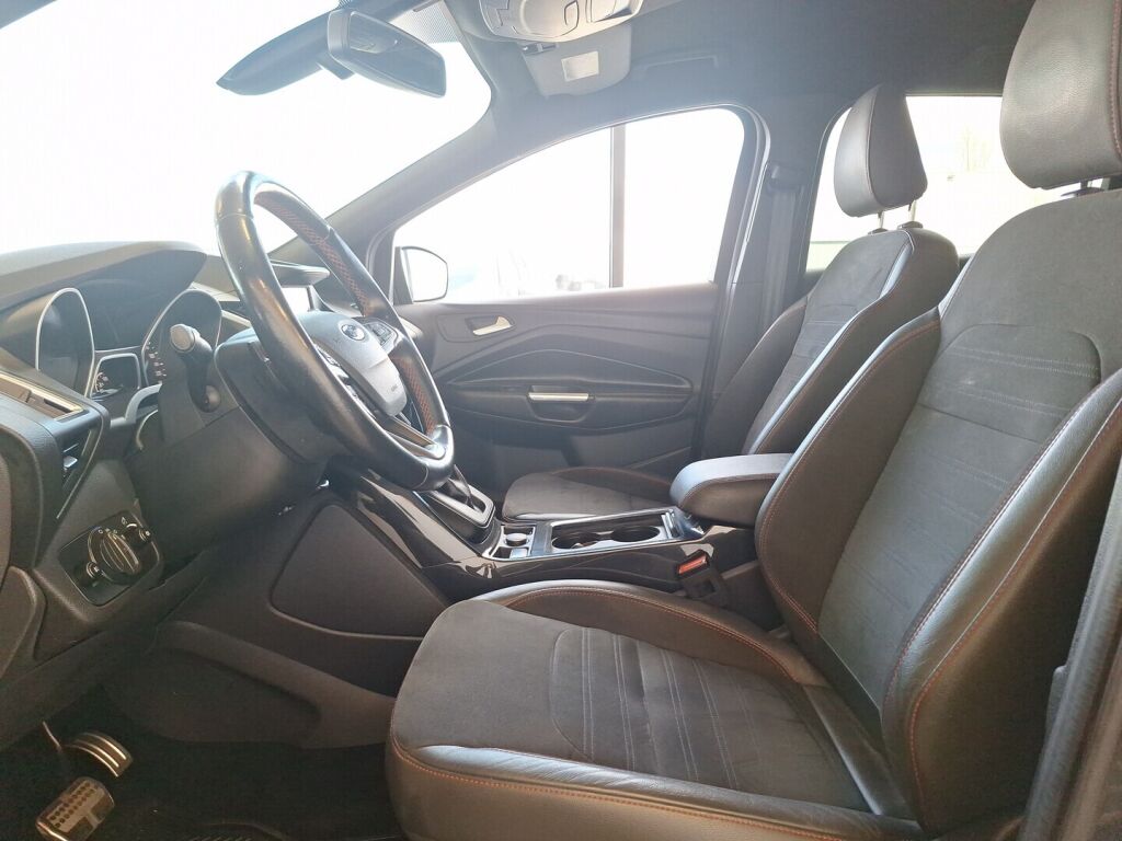 Ford Kuga 2018 Vihreä