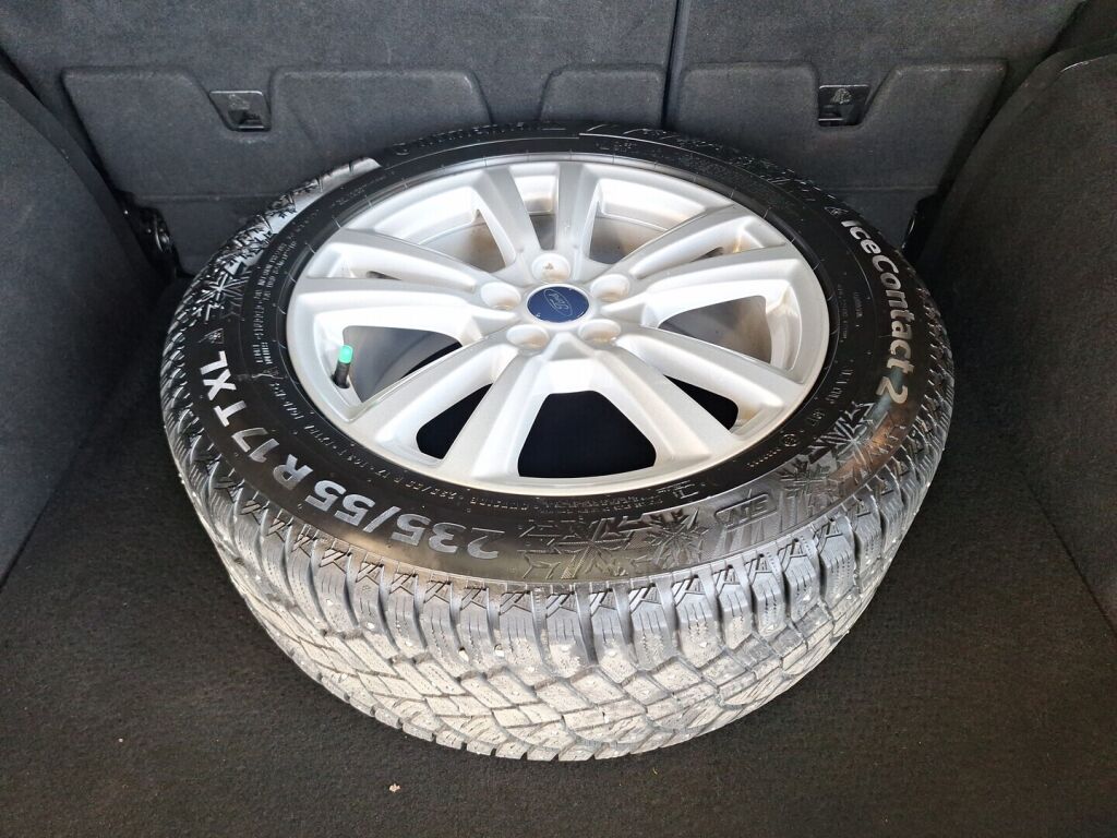 Ford Kuga 2018 Vihreä