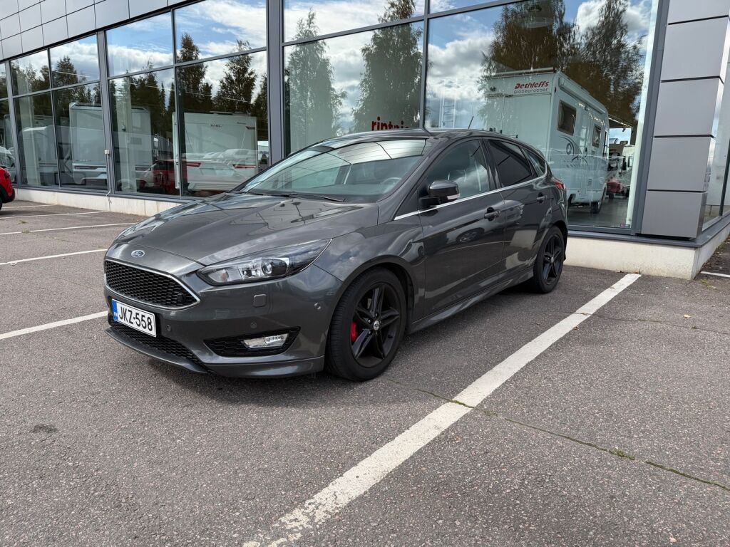 Ford Focus 2018 Harmaa