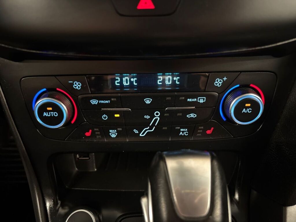 Ford Focus 2018 Harmaa