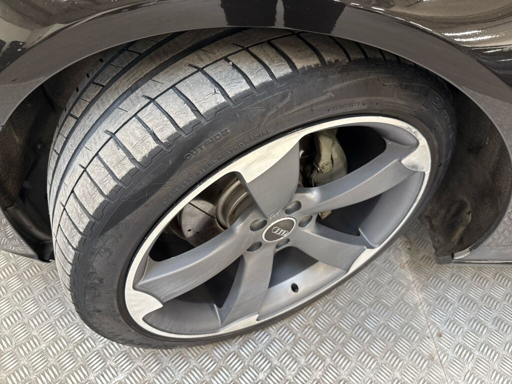 Audi A6 2012 Musta