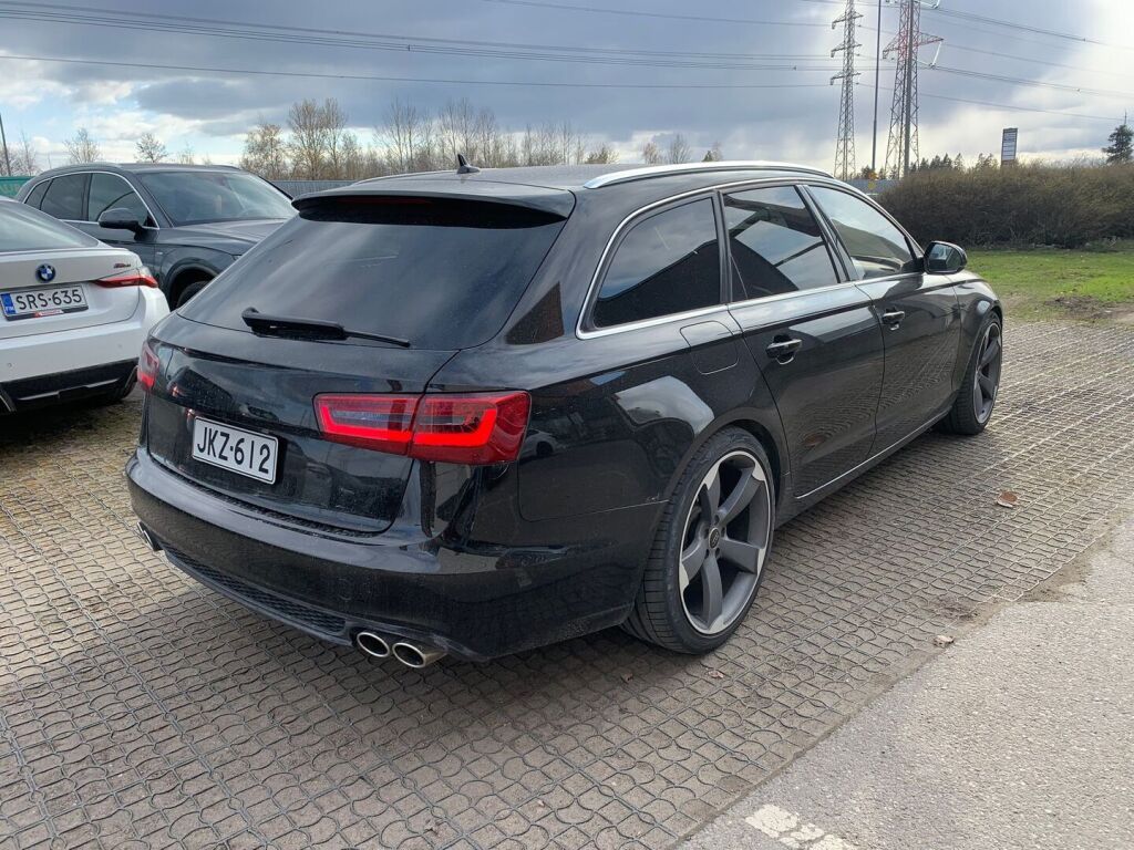 Audi A6 2012 Musta
