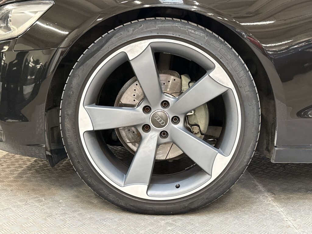 Audi A6 2012 Musta