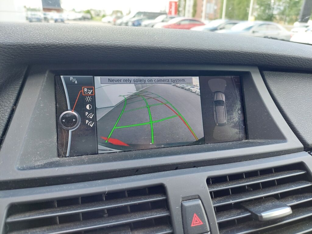 BMW X5 2011 Musta