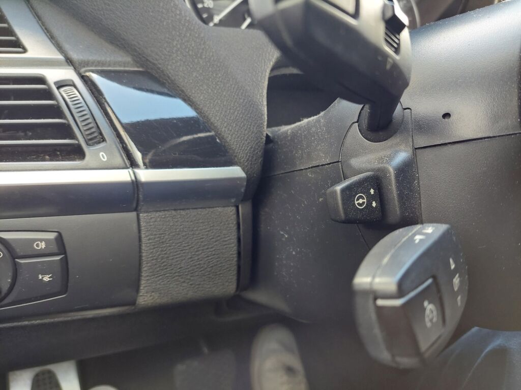 BMW X5 2011 Musta