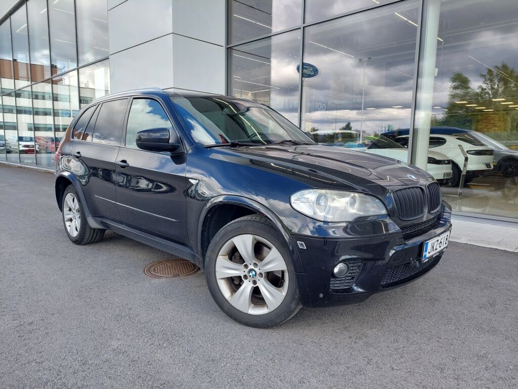 BMW X5 2011 Musta
