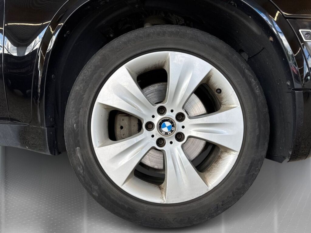 BMW X5 2011 Musta