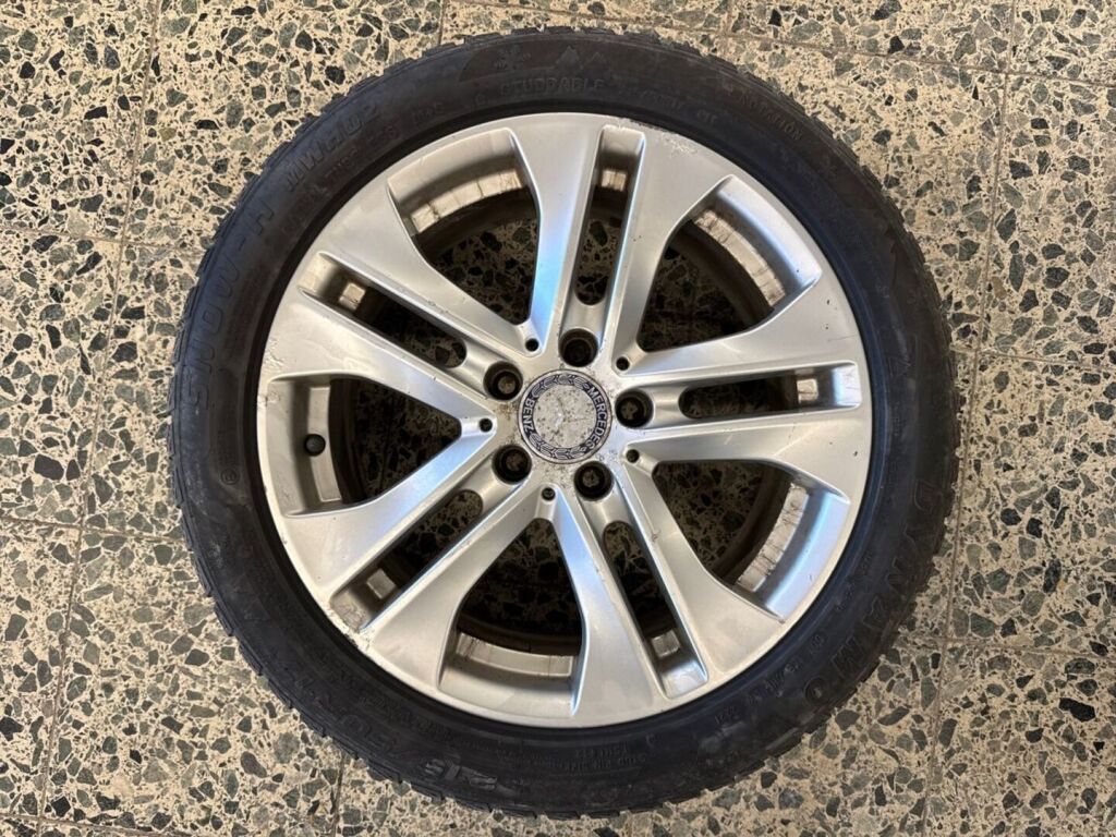 Mercedes-Benz C 2013 Musta