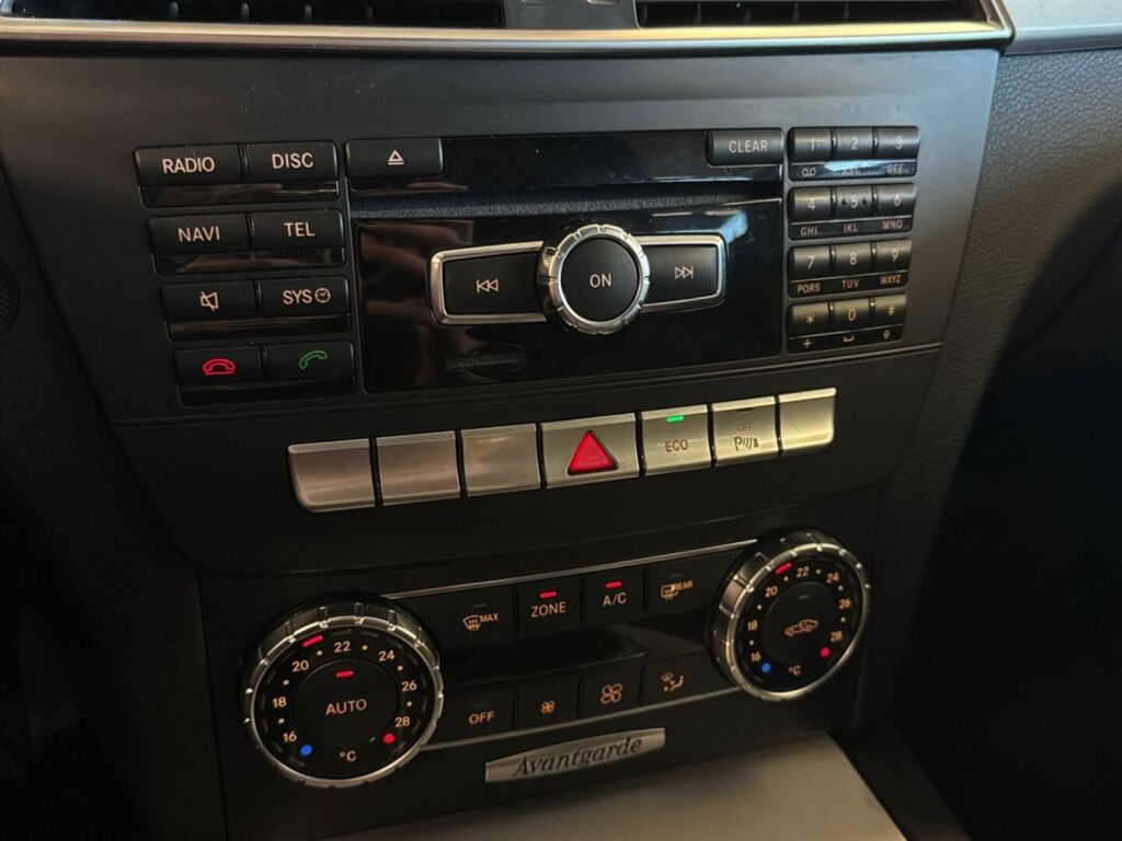 Mercedes-Benz C 2013 Musta