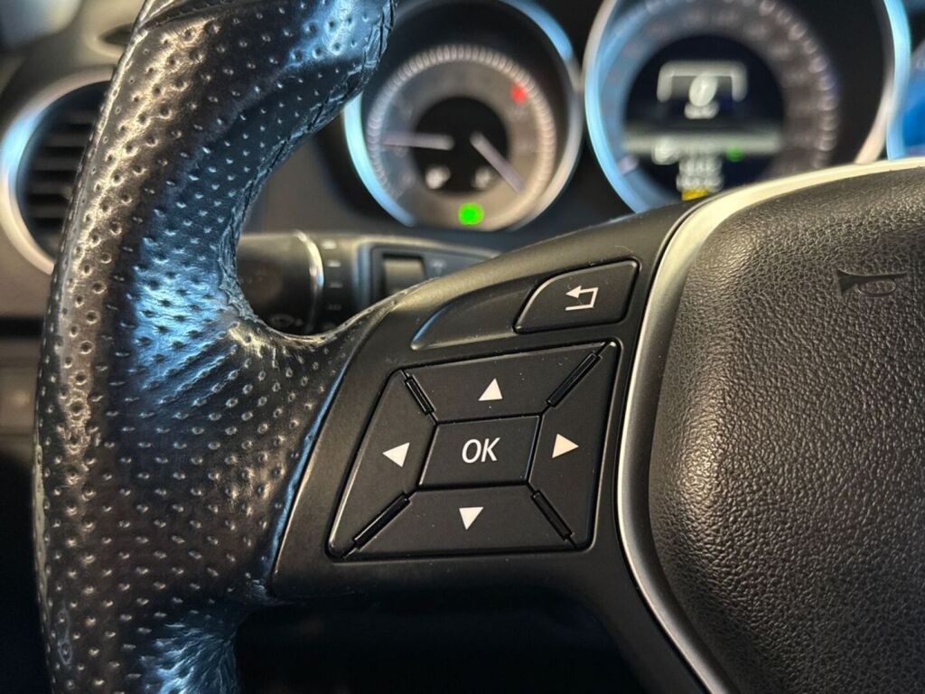 Mercedes-Benz C 2013 Musta