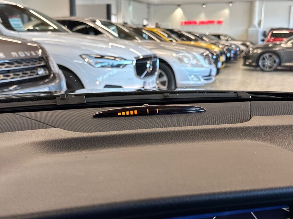 Mercedes-Benz C 2013 Musta