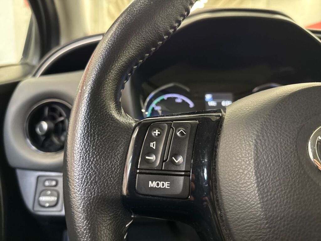 Toyota YARIS 2018 Hopea