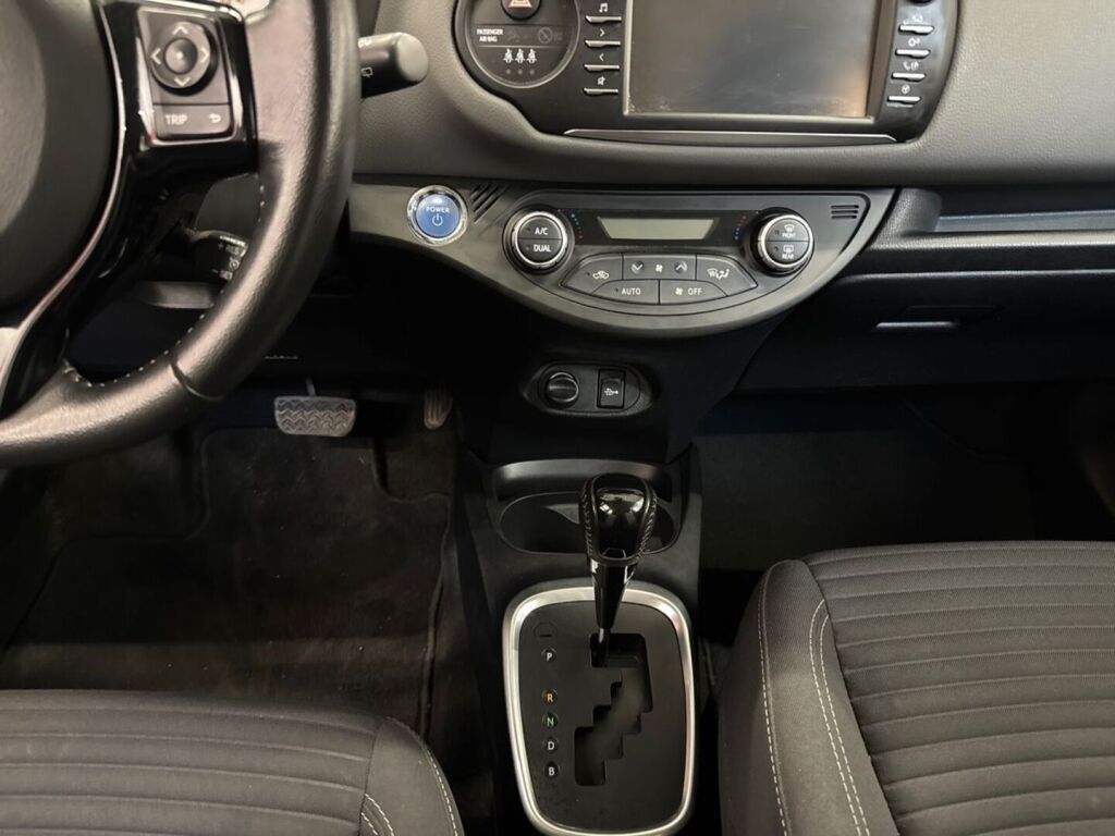 Toyota YARIS 2018 Hopea