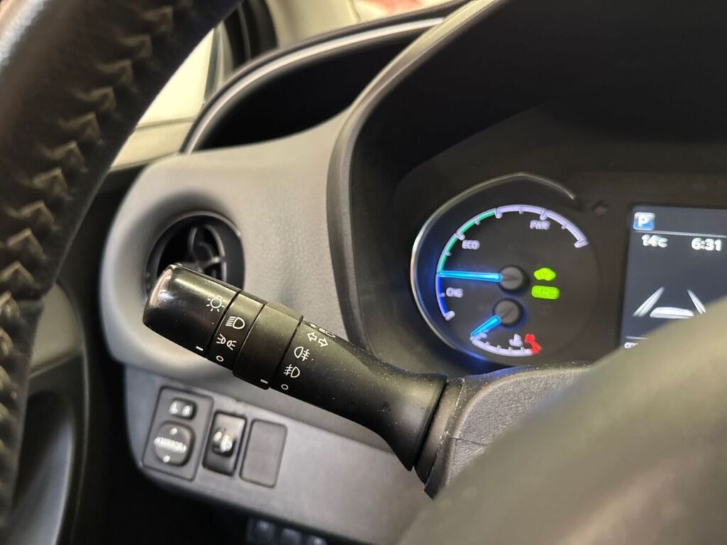 Toyota YARIS 2018 Hopea