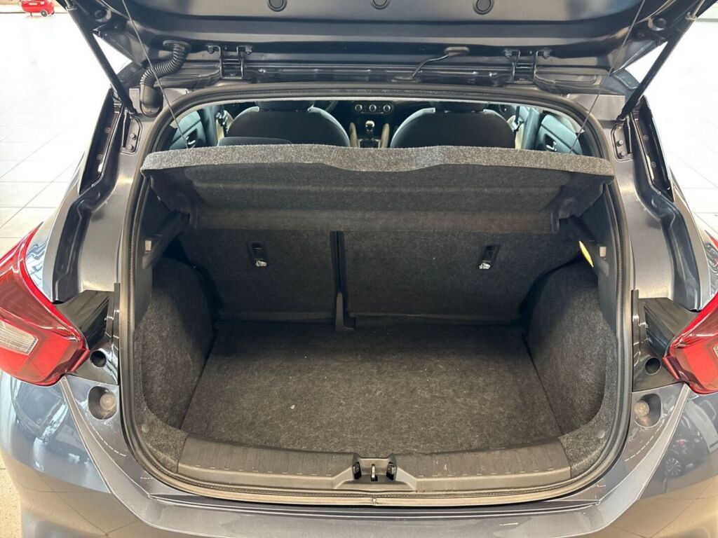 Nissan Micra 2018 Harmaa