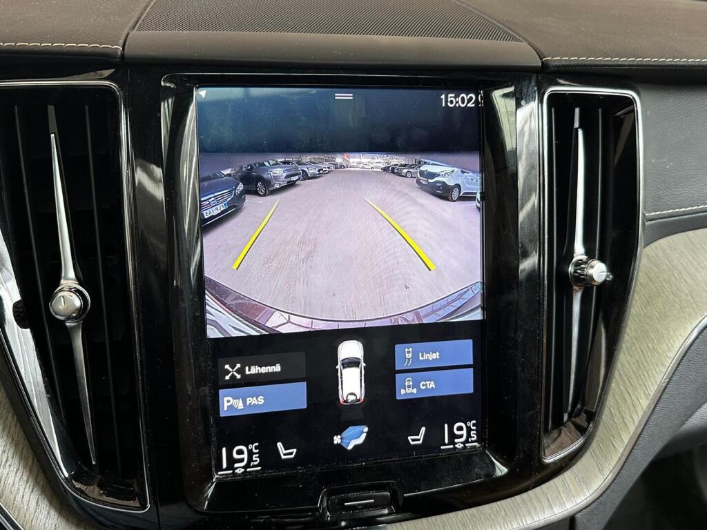 Volvo XC60 2019 Ruskea (beige)