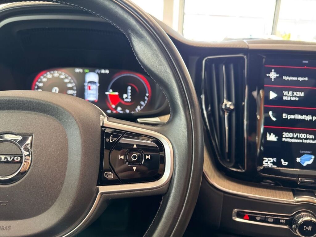Volvo XC60 2019 Ruskea (beige)