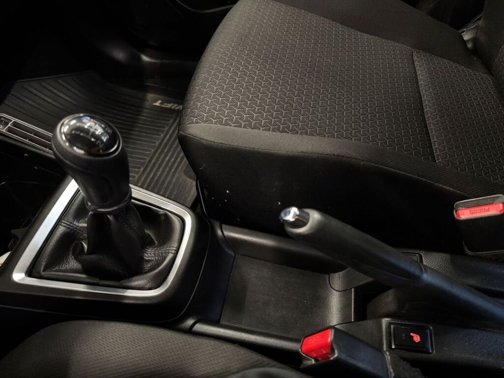 Suzuki Swift 2019 Harmaa