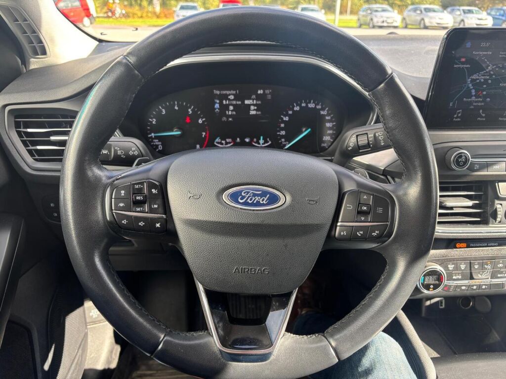 Ford Focus 2018 Sininen
