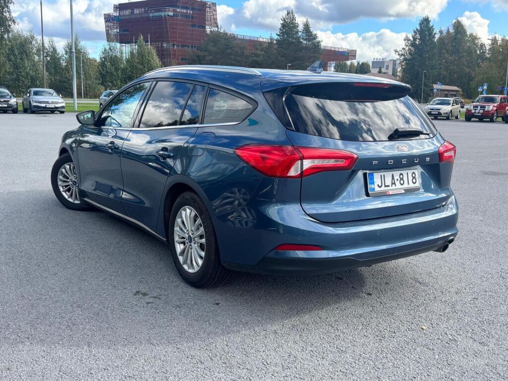 Ford Focus 2018 Sininen