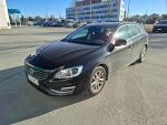 Volvo V60 2015 Musta