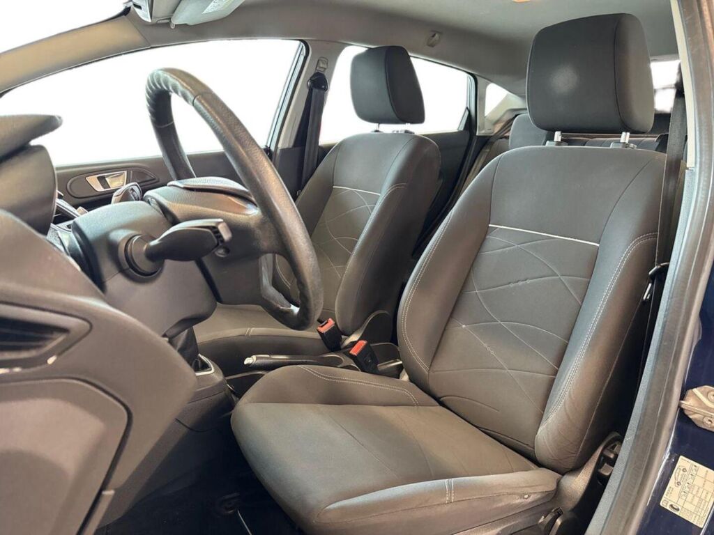 Ford Fiesta 2014 Sininen