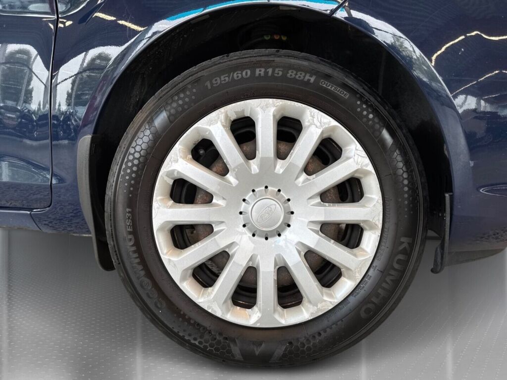 Ford Fiesta 2014 Sininen