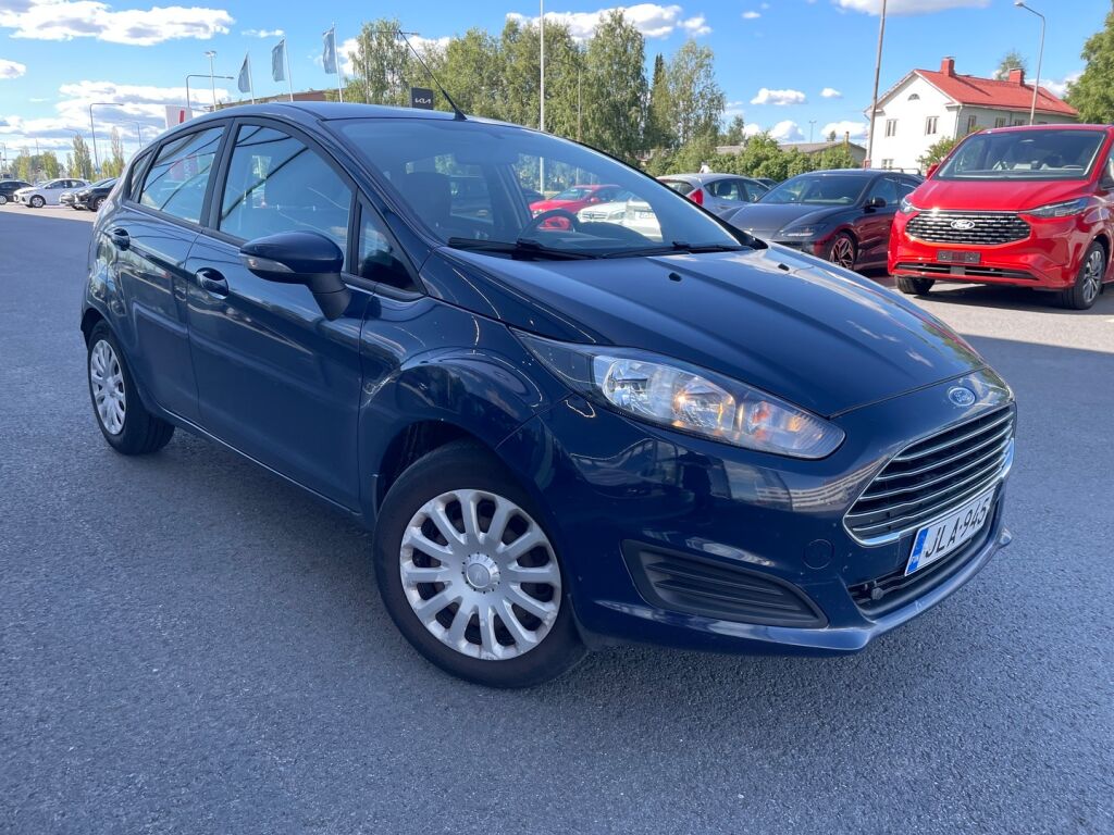 Ford Fiesta 2014 Sininen
