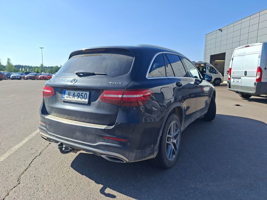 Mercedes-Benz GLC 2018 Musta