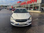 Opel Astra 2019 Valkoinen