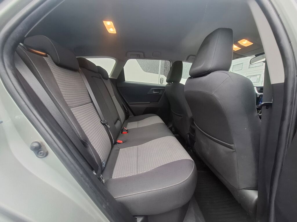 Toyota Auris 2018 Harmaa
