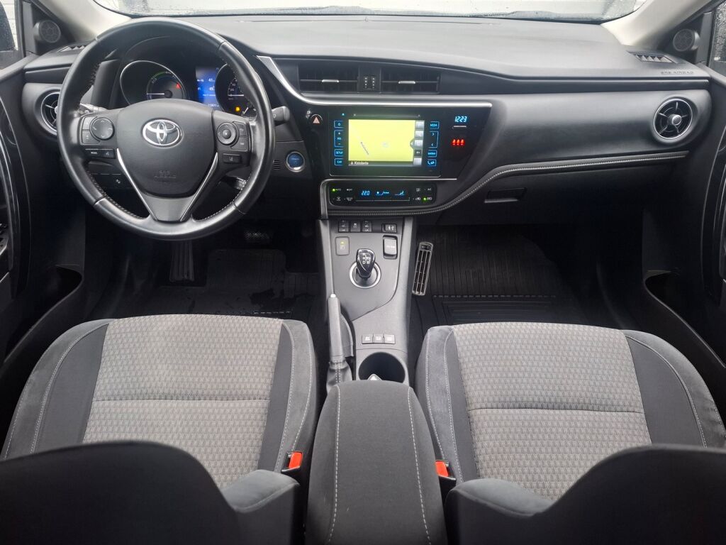 Toyota Auris 2018 Harmaa