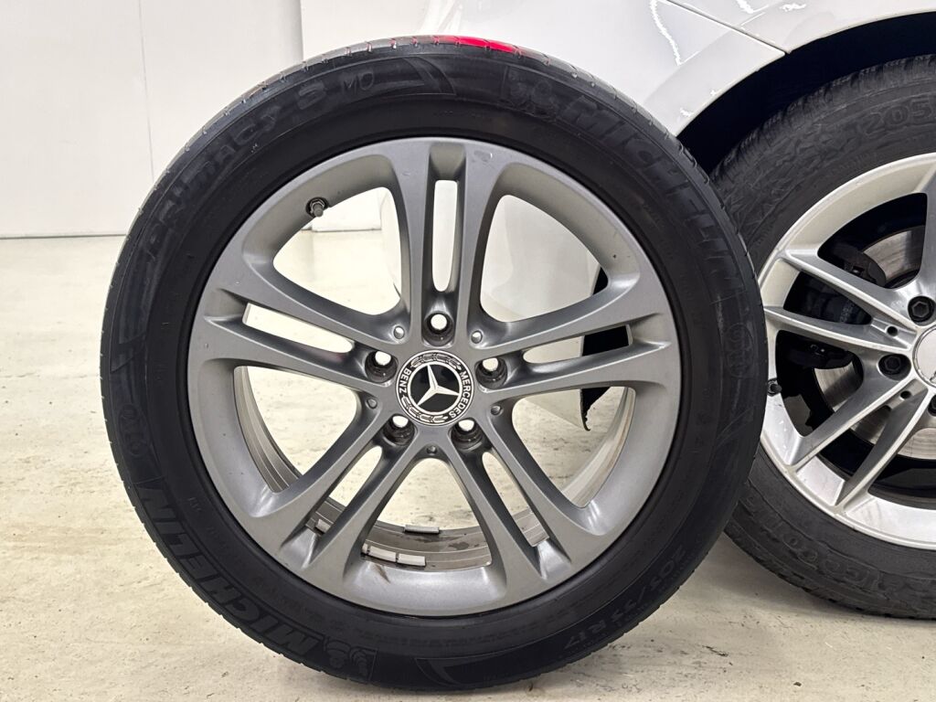 Mercedes-Benz A 2018 Valkoinen