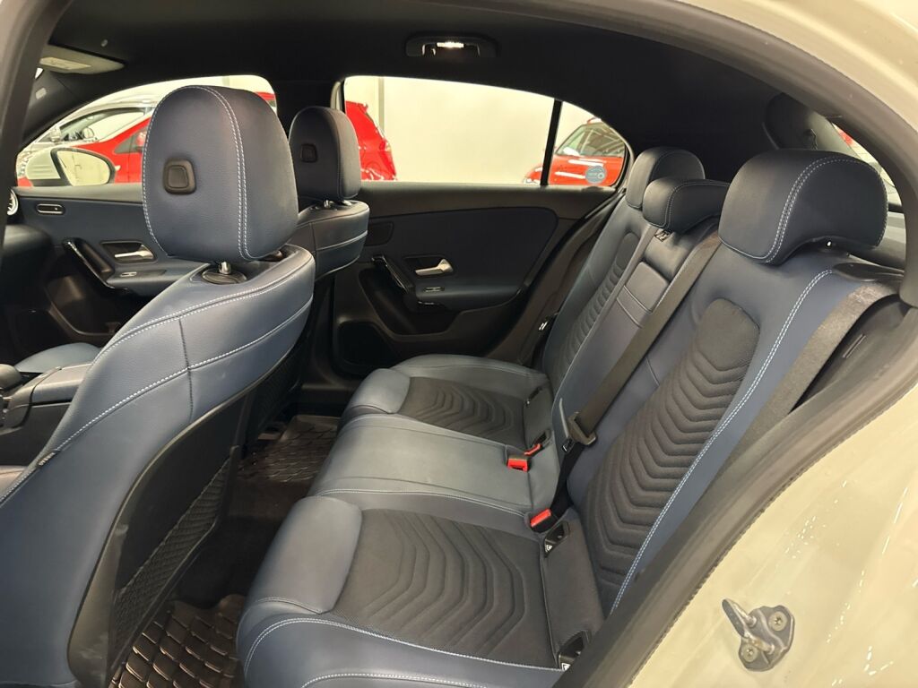 Mercedes-Benz A 2018 Valkoinen