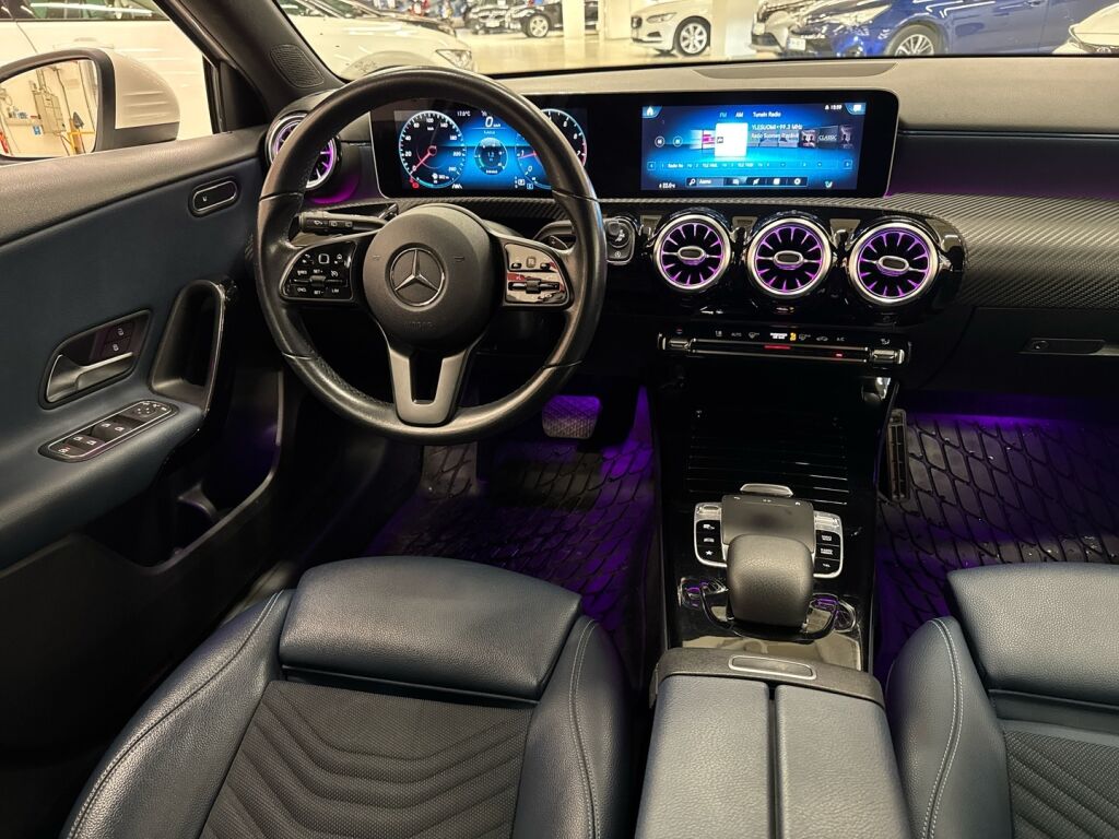 Mercedes-Benz A 2018 Valkoinen