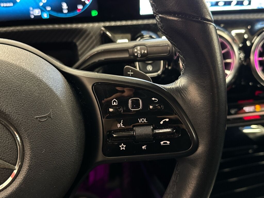 Mercedes-Benz A 2018 Valkoinen