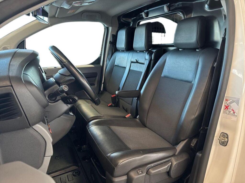 Peugeot Expert 2019 Valkoinen