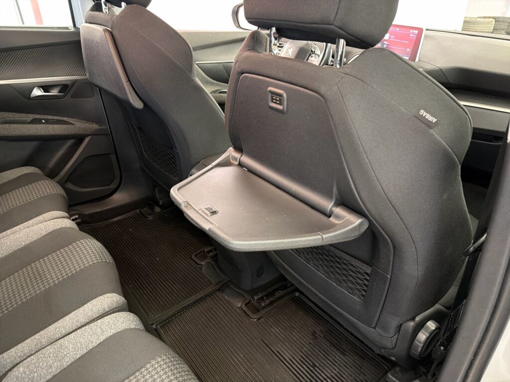 Peugeot 5008 2019 Valkoinen