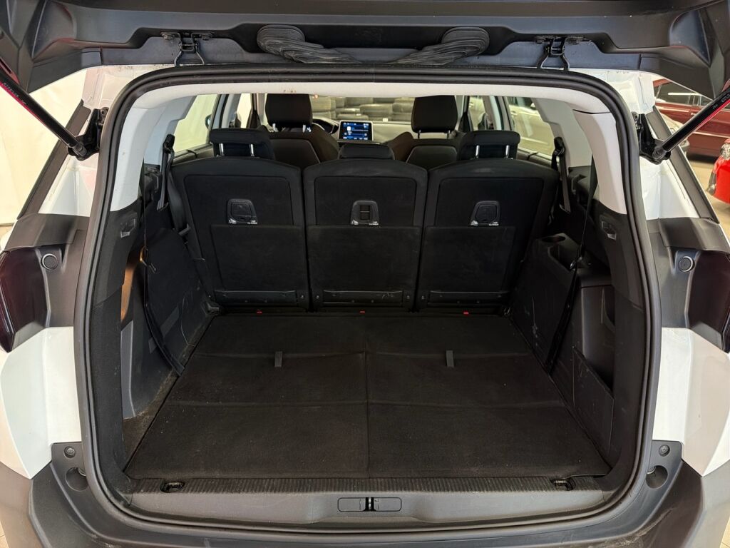 Peugeot 5008 2019 Valkoinen