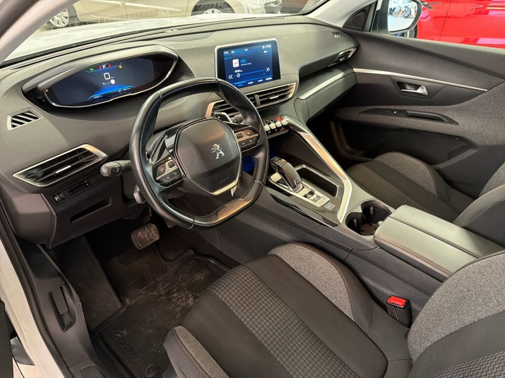 Peugeot 5008 2019 Valkoinen