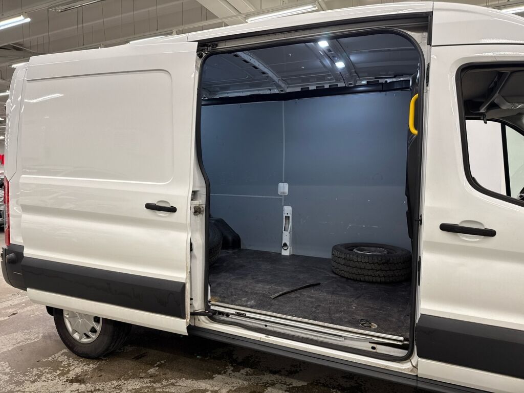 Ford Transit 2019 Valkoinen