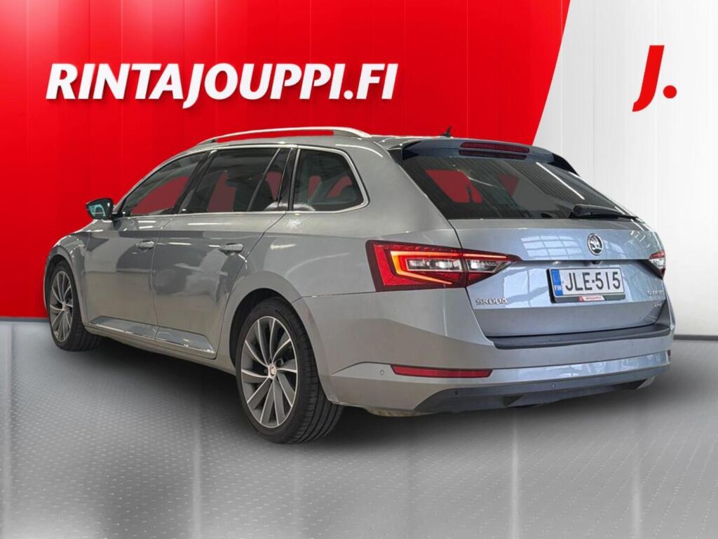 Skoda Superb 2019 Harmaa