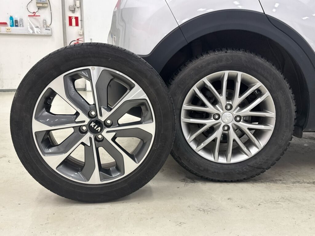 Kia Stonic 2019 Harmaa