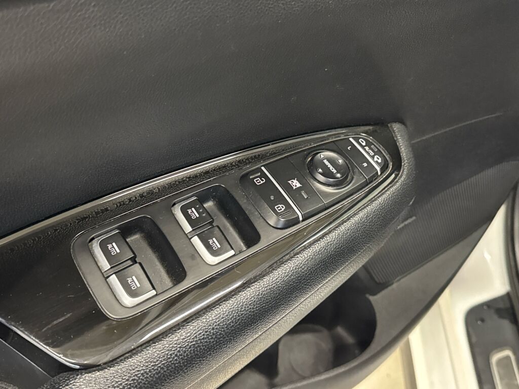 Kia Optima 2019 Valkoinen